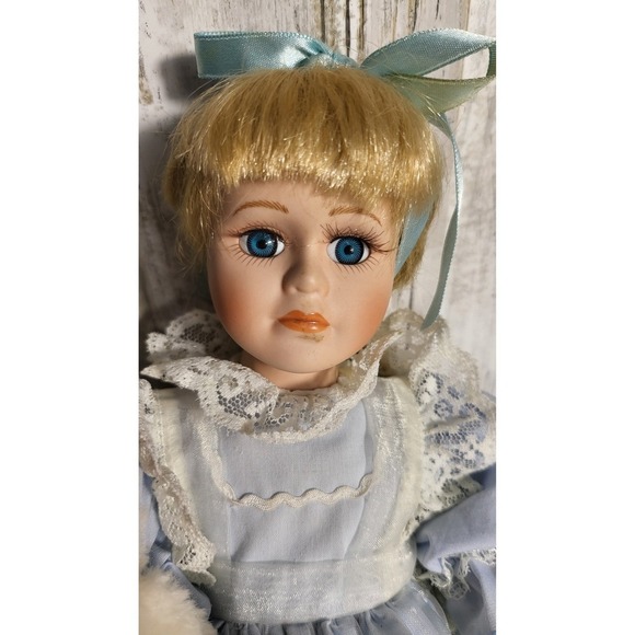1970 Bradley Alice in Wonderland Collectible Porcelain Doll Blonde  hair - Picture 3 of 12